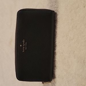 KATE SPADE LARGE PEBBLED LEATHER CONTINENTAL WALLET ON DEEP EVERGREEN
